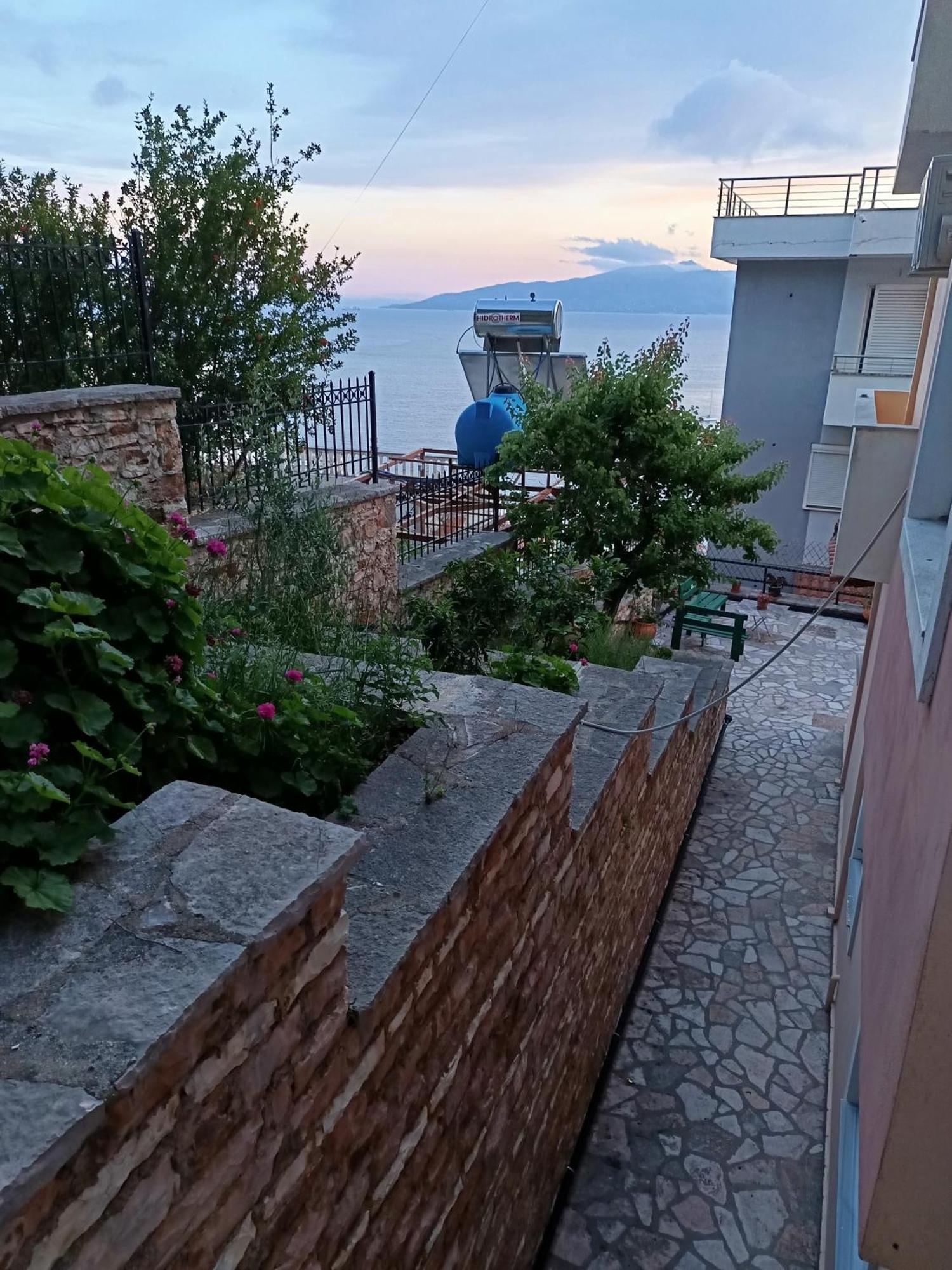 Ferienwohnung Saranda View E & I Exterior foto