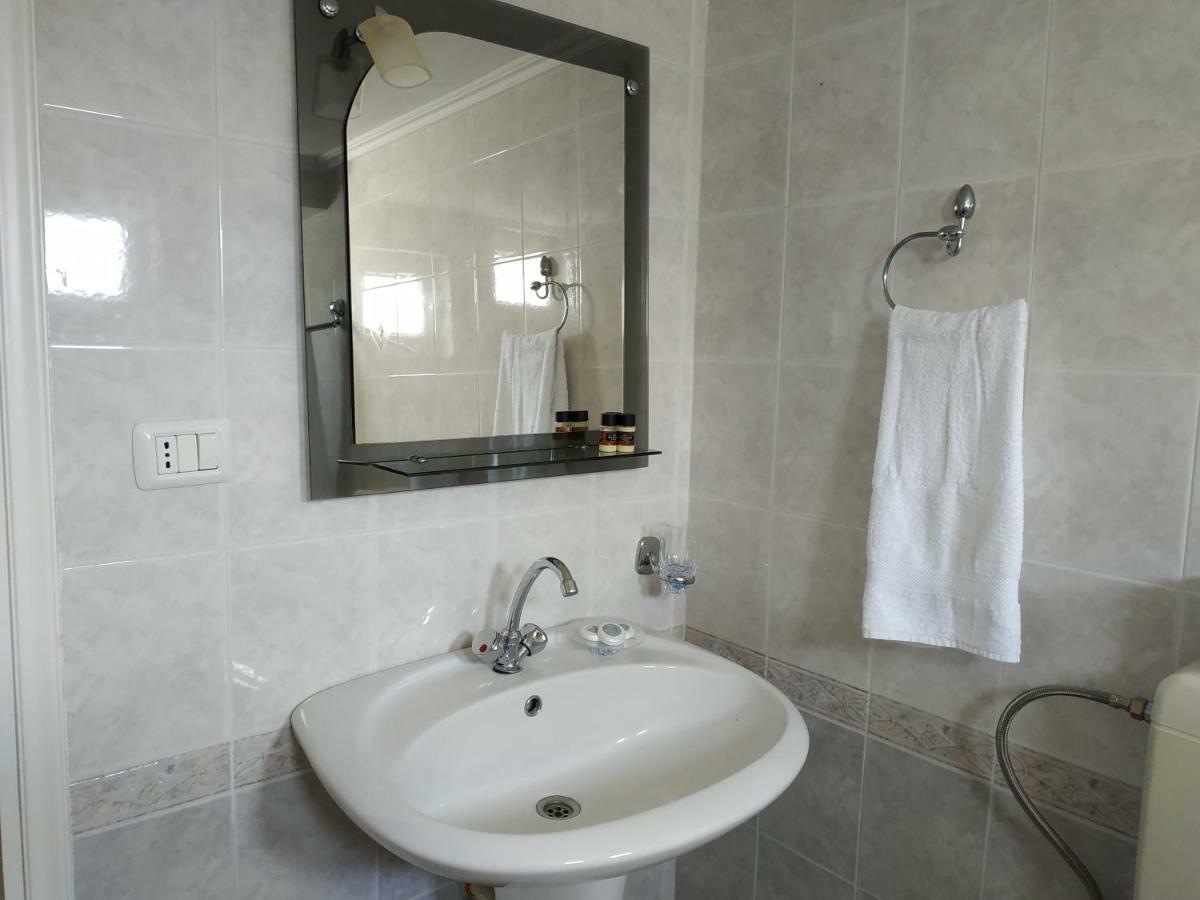 Ferienwohnung Saranda View E & I Exterior foto