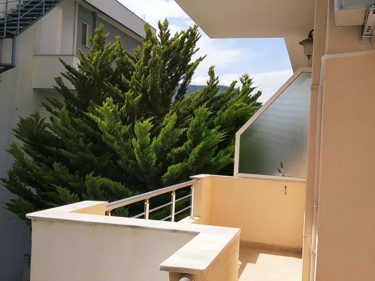 Ferienwohnung Saranda View E & I Exterior foto